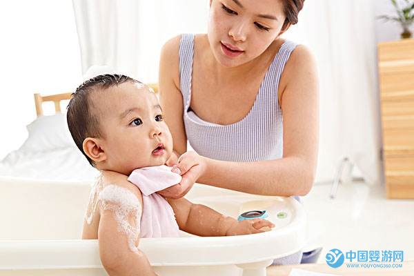 怎么給寶寶洗澡