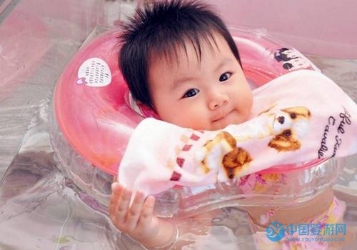 寶寶游泳從多大開始