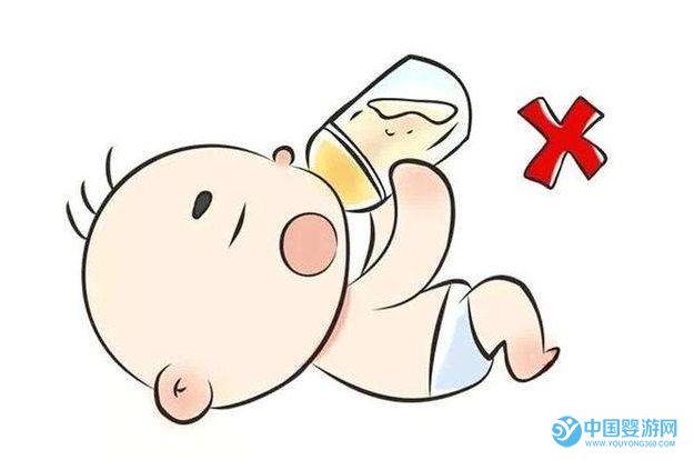 寶寶吐奶之后可以游泳嗎？ 寶寶吃奶之后多久游泳 嬰兒游泳注意事項 引起寶寶吐奶的原因1