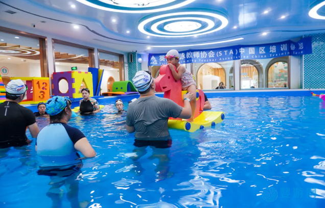 2020第四期英國STA親子游泳教練培訓現場