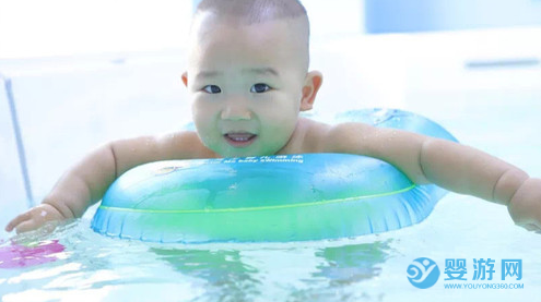 堅持游泳的孩子身體都不會差